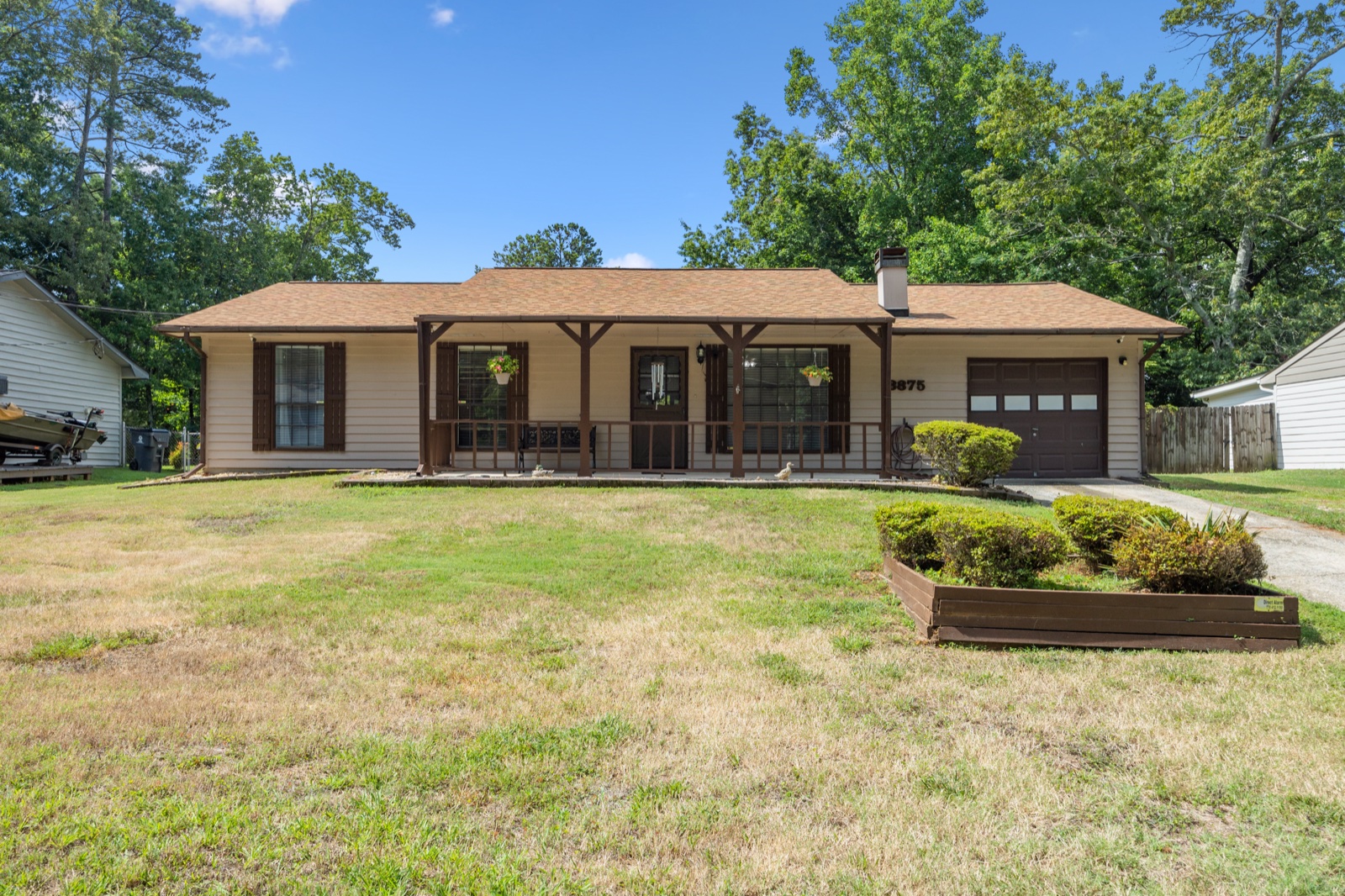 8875 Raven Drive — Exterior